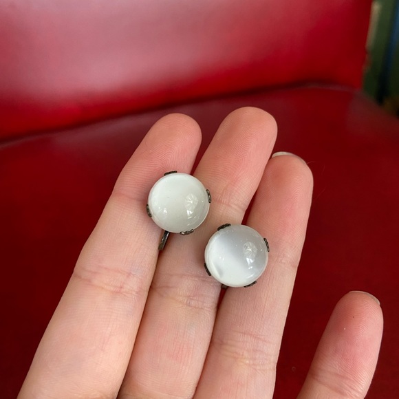 Vintage Sterling Silver Smoky Glass Crystal 1/2” Solitaire Screw Back Earrings - Picture 6 of 8